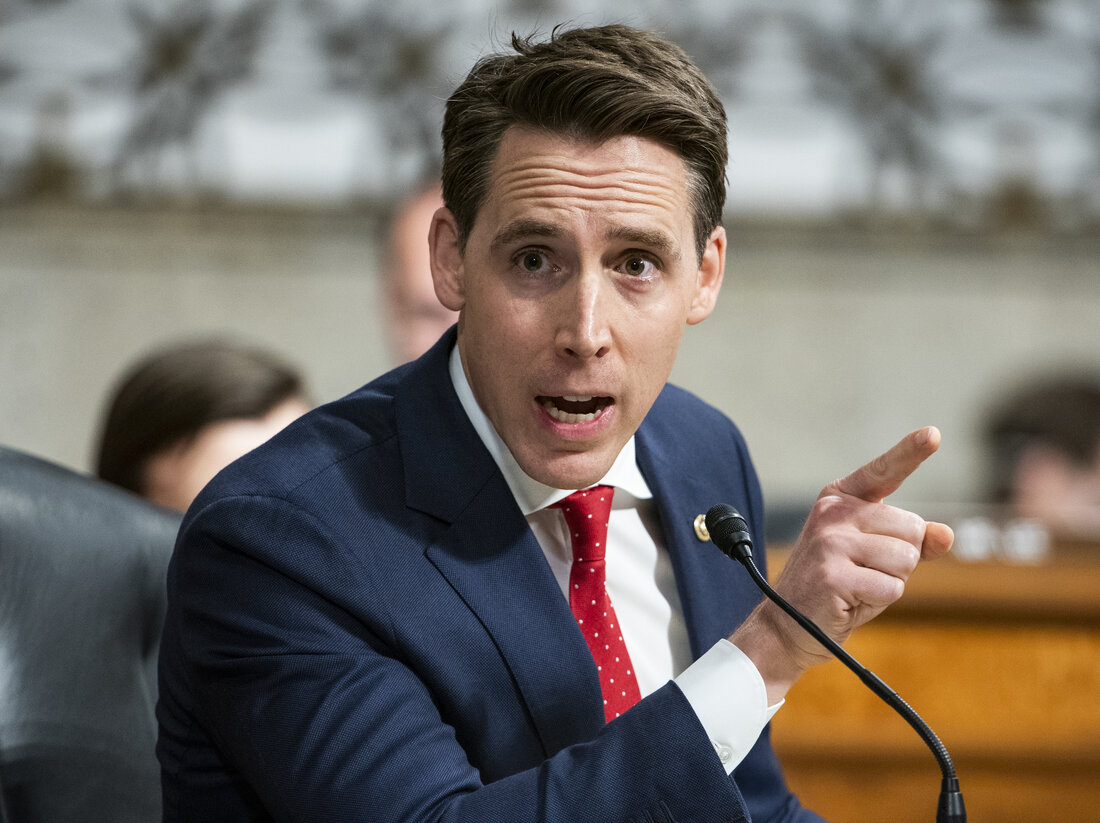 Hawley Blasts Mayorkas and Wray for Skipping Senate Hearing, Calls for Subpoenas