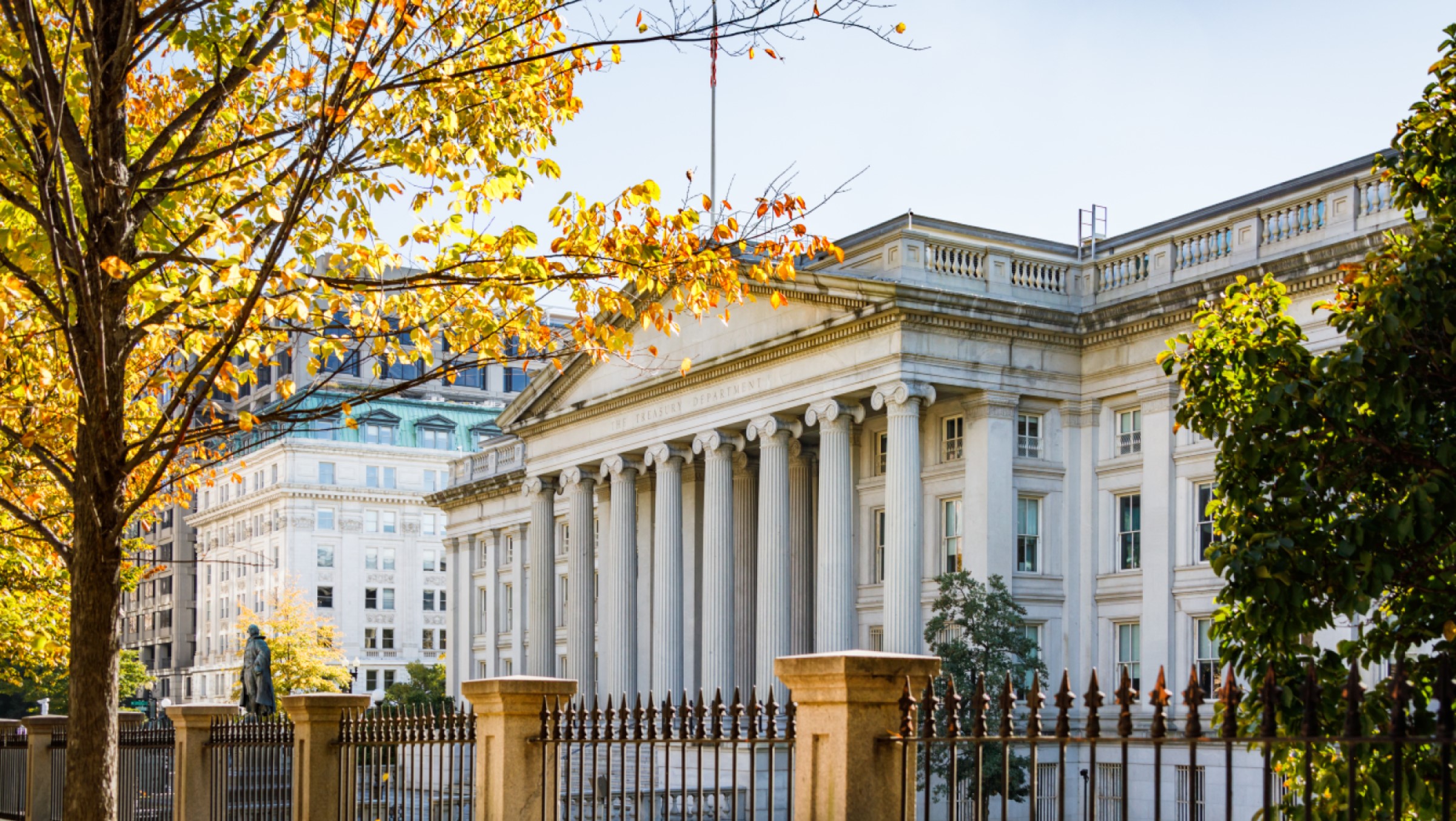 treasury-bldg-fall-sm