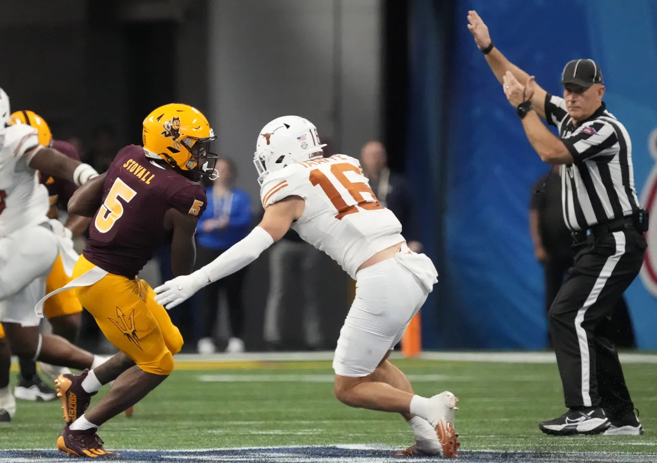 Arizona State vs. Texas Peach Bowl Marred by Controversial Targeting Non-Call